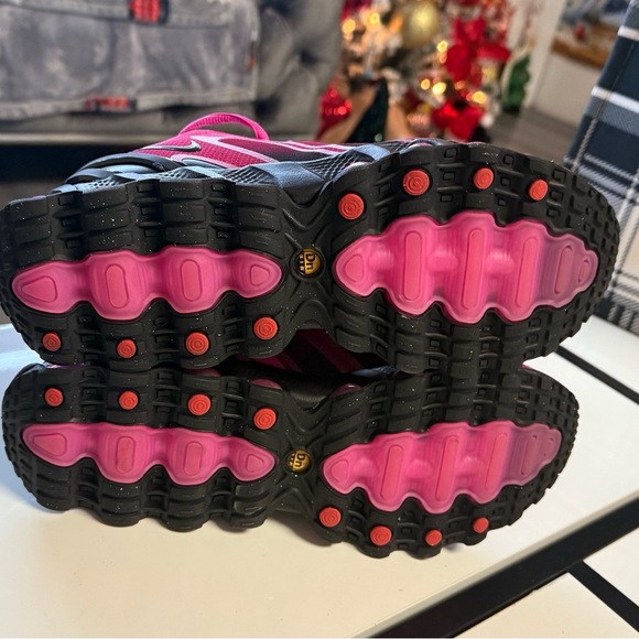 Nike Air Max DN8 Women's Size7.5Laser
Fuchsia Black Athletic Sneakers
HF5509-601 - Picture 11 of 13